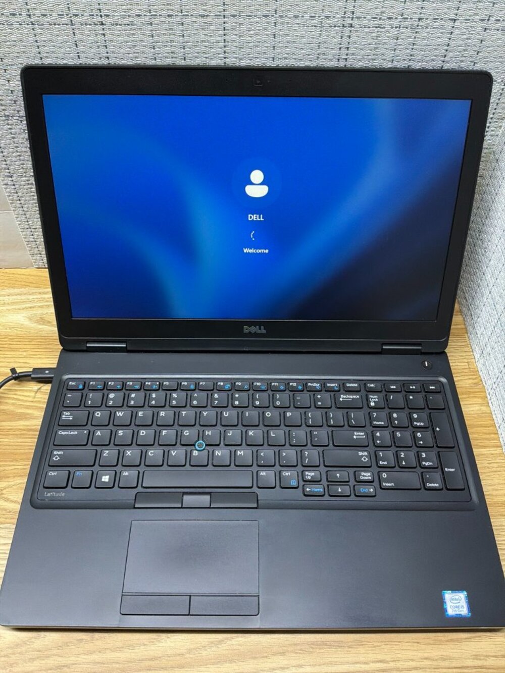 Dell Latitude 5580 Laptop 15.6" Intel Core i5-7300U 8GB RAM 256GB SSD Windows 11